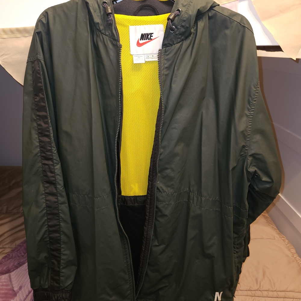 Nike Men's Green Jacket, Size Large